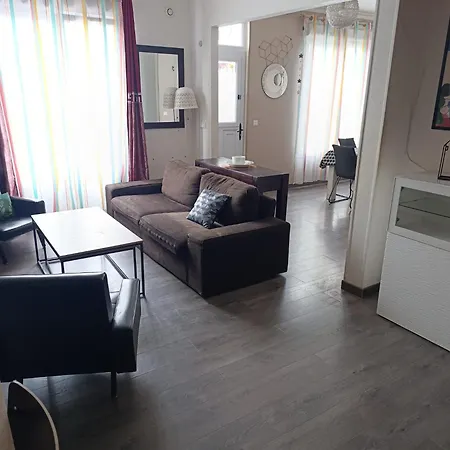 Prázdninový dům Comme A La Maison Arnouville-lès-Gonesse